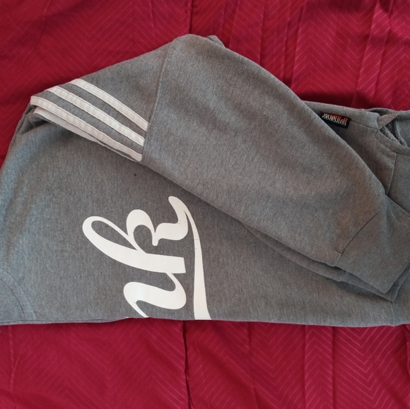 Pink Gray pull over - Picture 5 of 5